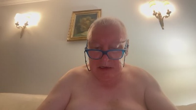 RIG70 live cam on Cam4