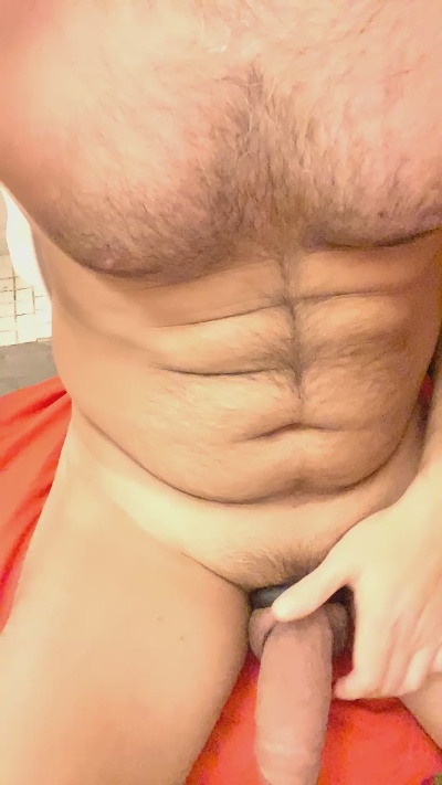 ROGER28BCN live cam on Cam4