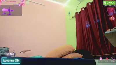 RONIROMANTIC live cam on Cam4