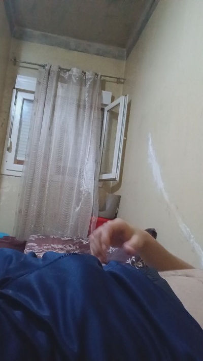 Raaafik23 live cam on Cam4
