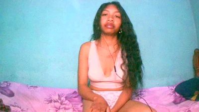 Rachbella live cam on Cam4