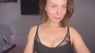 RachelDoll live cam on Cam4