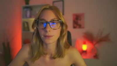 RachelMoore18 live cam on Cam4