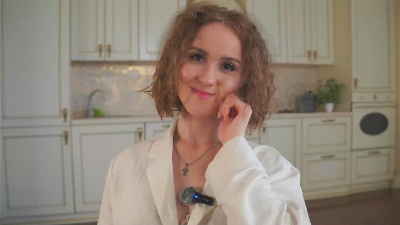 RachelleGlow live cam on Cam4