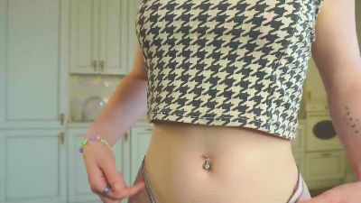 RachelleGlow live cam on Cam4