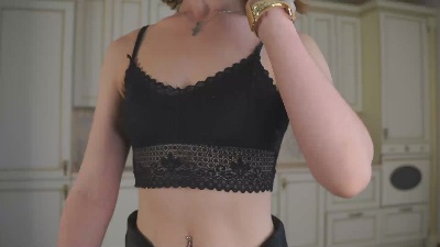 RachelleGlow live cam on Cam4