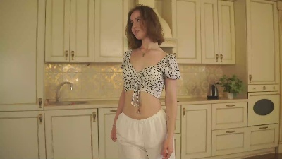 RachelleGlow live cam on Cam4