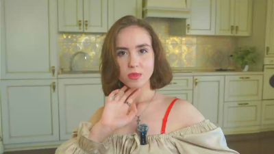 RachelleGlow live cam on Cam4