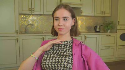 RachelleGlow live cam on Cam4