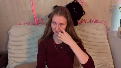 RacquelSrour live cam on Cam4