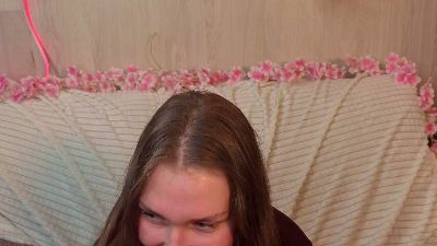 RacquelSrour live cam on Cam4
