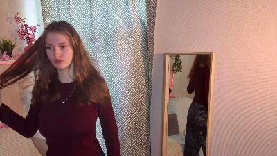 RacquelSrour live cam on Cam4