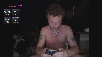 RadBtm live cam on Cam4
