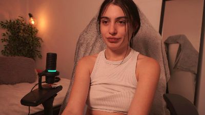 Radiant_Luna live cam on Cam4