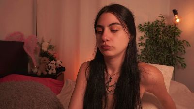 Radiant_Luna live cam on Cam4