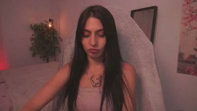 Radiant_Luna live cam on Cam4