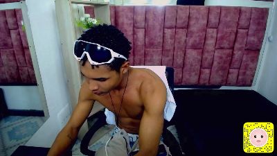RafaelVander live cam on Cam4