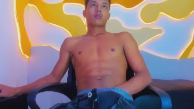 RafaelVander live cam on Cam4