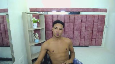 RafaelVander live cam on Cam4