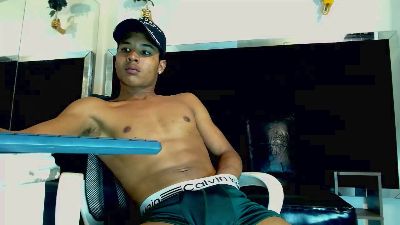 RafaelVander live cam on Cam4