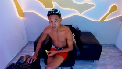 RafaelVander live cam on Cam4