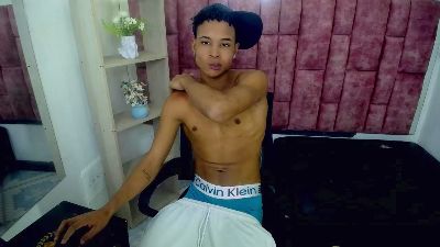 RafaelVander live cam on Cam4