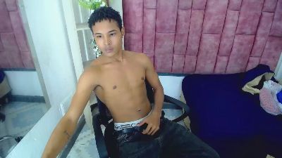 RafaelVander live cam on Cam4
