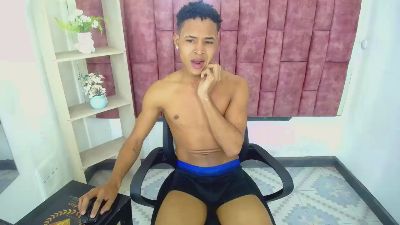 RafaelVander live cam on Cam4