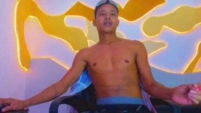 RafaelVander live cam on Cam4