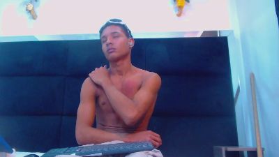 RafaelVander live cam on Cam4
