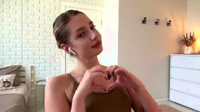 RafaelaPewo live cam on Cam4