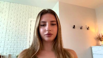 RafaelaPewo live cam on Cam4