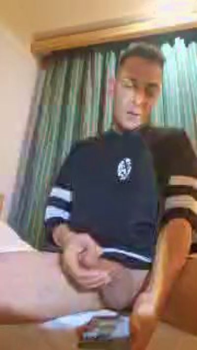 Rafamadrid live cam on Cam4