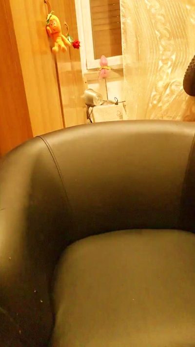 Ragazza90 live cam on Cam4