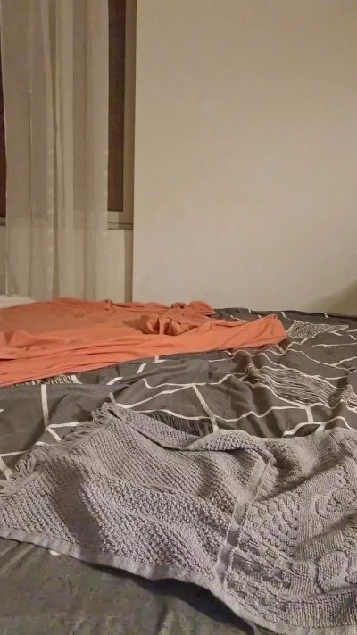 Ragazza90 live cam on Cam4