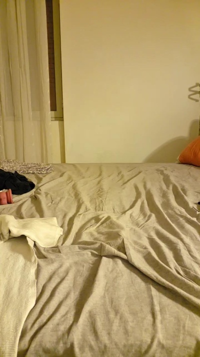 Ragazza90 live cam on Cam4
