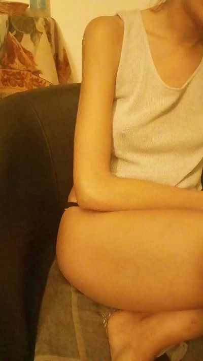 Ragazza90 live cam on Cam4