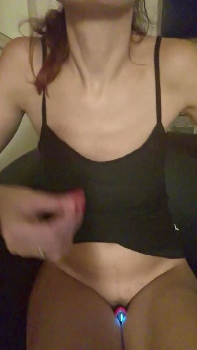 Ragazza90 live cam on Cam4