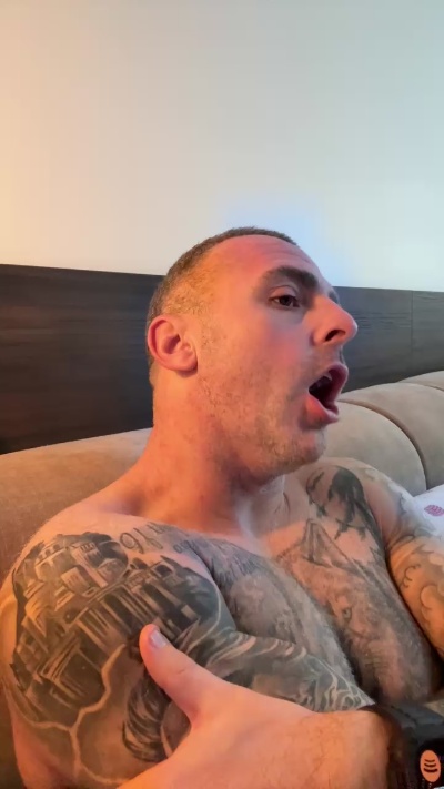 RagingRomeo live cam on Cam4