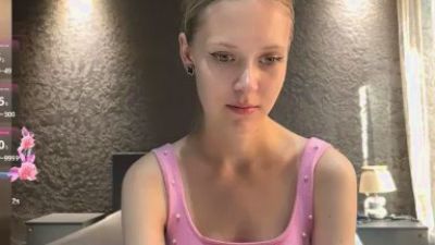 RaguelFoots live cam on Cam4