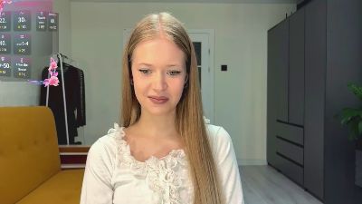 RaguelFoots live cam on Cam4