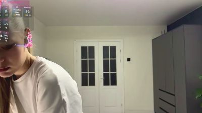 RaguelFoots live cam on Cam4