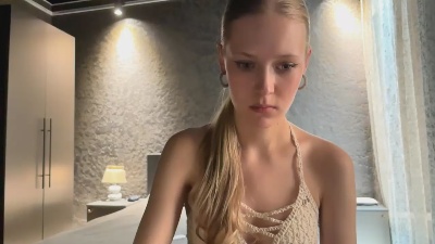 RaguelFoots live cam on Cam4