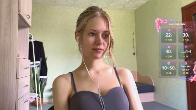 RaguelFoots live cam on Cam4