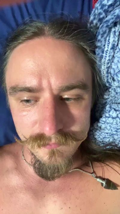 Raining67 live cam on Cam4