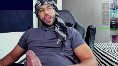 Ralfvoss live cam on Cam4