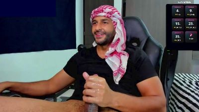Ralfvoss live cam on Cam4