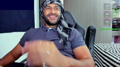 Ralfvoss live cam on Cam4