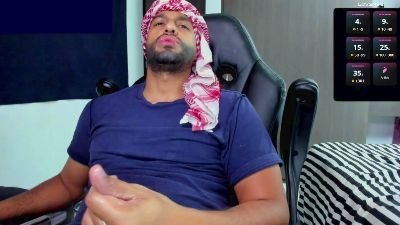 Ralfvoss live cam on Cam4