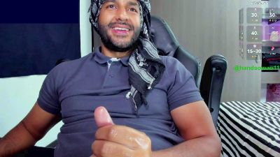 Ralfvoss live cam on Cam4